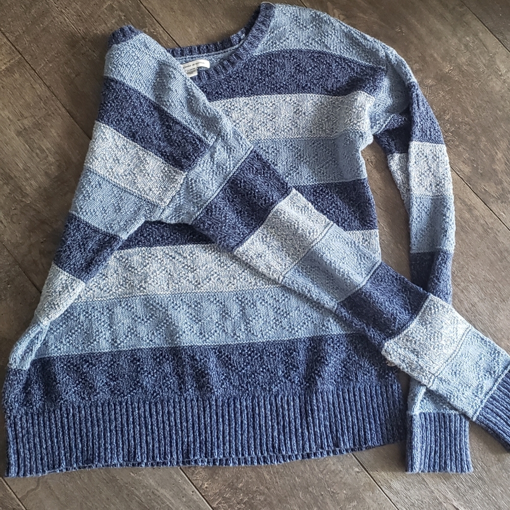 American Eagle Sweater Medium - image 3